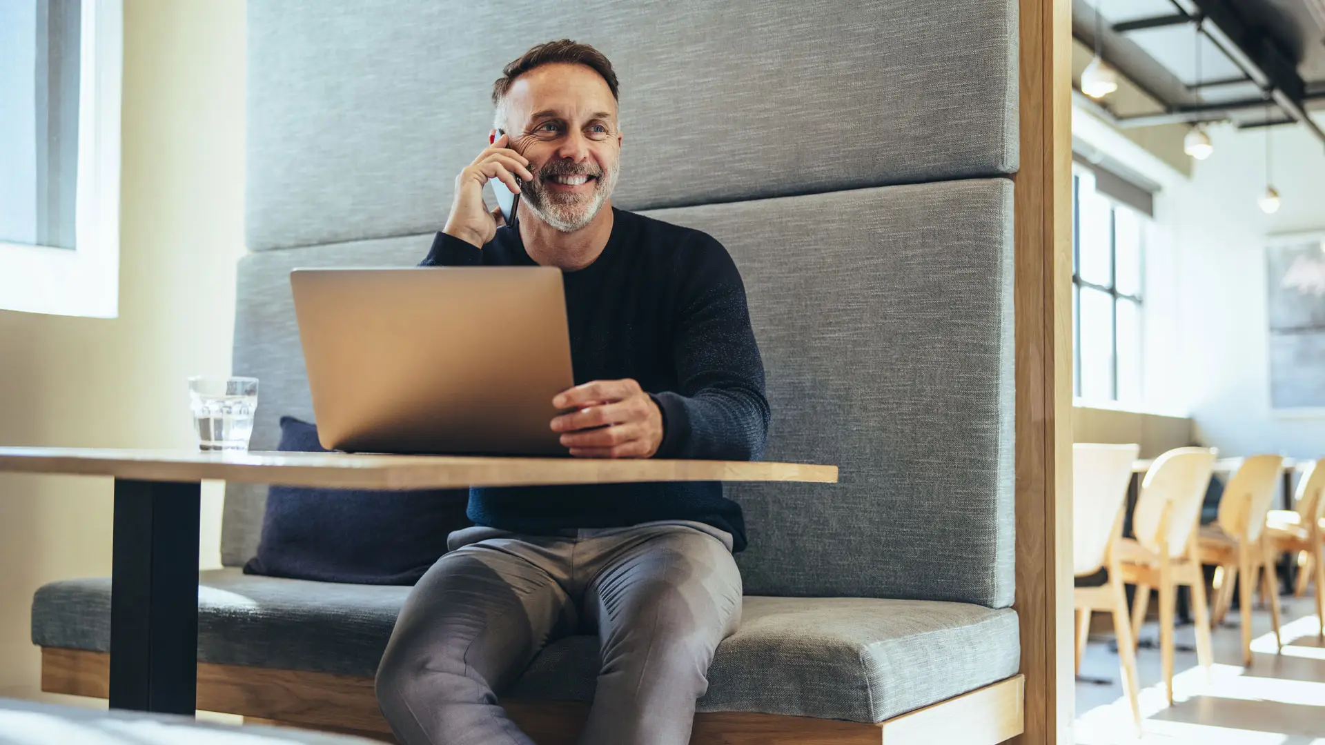 a_1920x1080_ascoro_sap_beratung_ueber_uns_kontakt_team